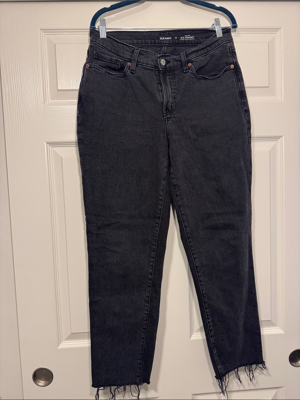 Old Navy Black Ankle Crop Jeans with Frayed Hem